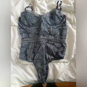 Lace body suit